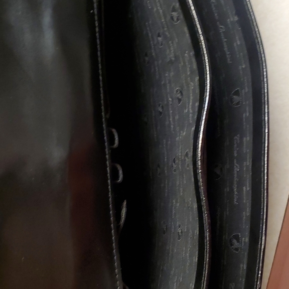 Tonino Lamborghini 100% Italian black leather briefcase - Picture 7 of 10